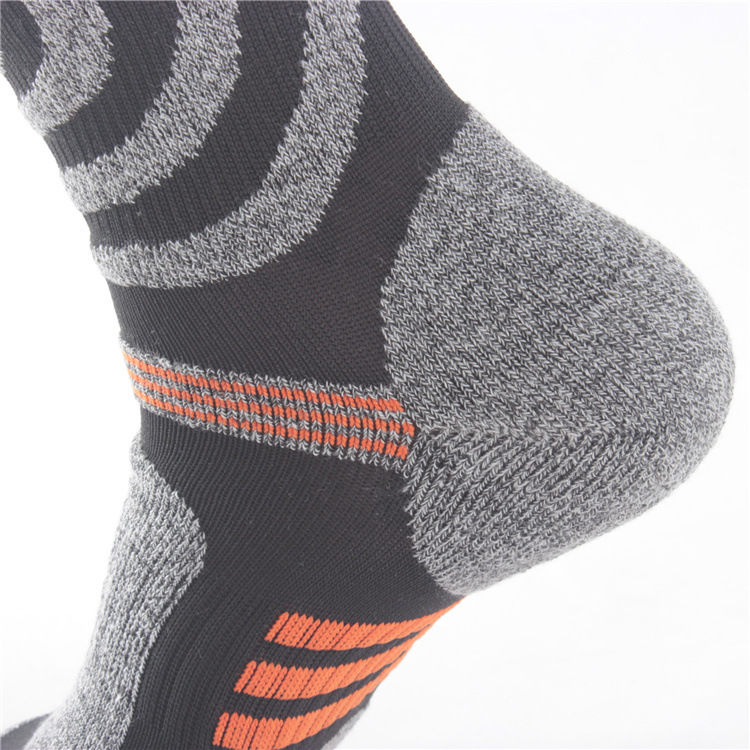 outdoor sports socks men