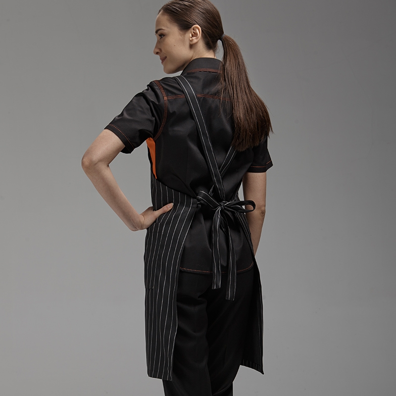 Professional Korean-Style Long Halter Chef Apron with Utility Pockets - Durable & Adjustable Unisex Workwear for Kitchens, Cafes, and Art Studios