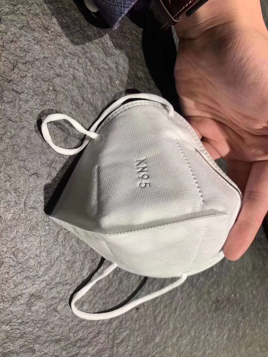 high quality cheap folded KN95 disposable protective face mask