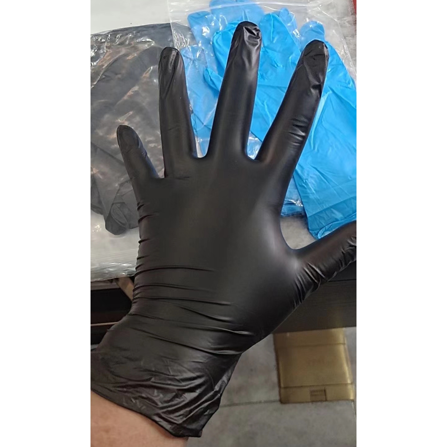 Wally  plastic powder free disposable  synthetic  gloves black color ready stock OTG in stock China