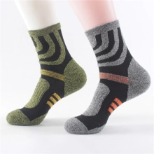 comfortable high qulity athletics basketball men socks