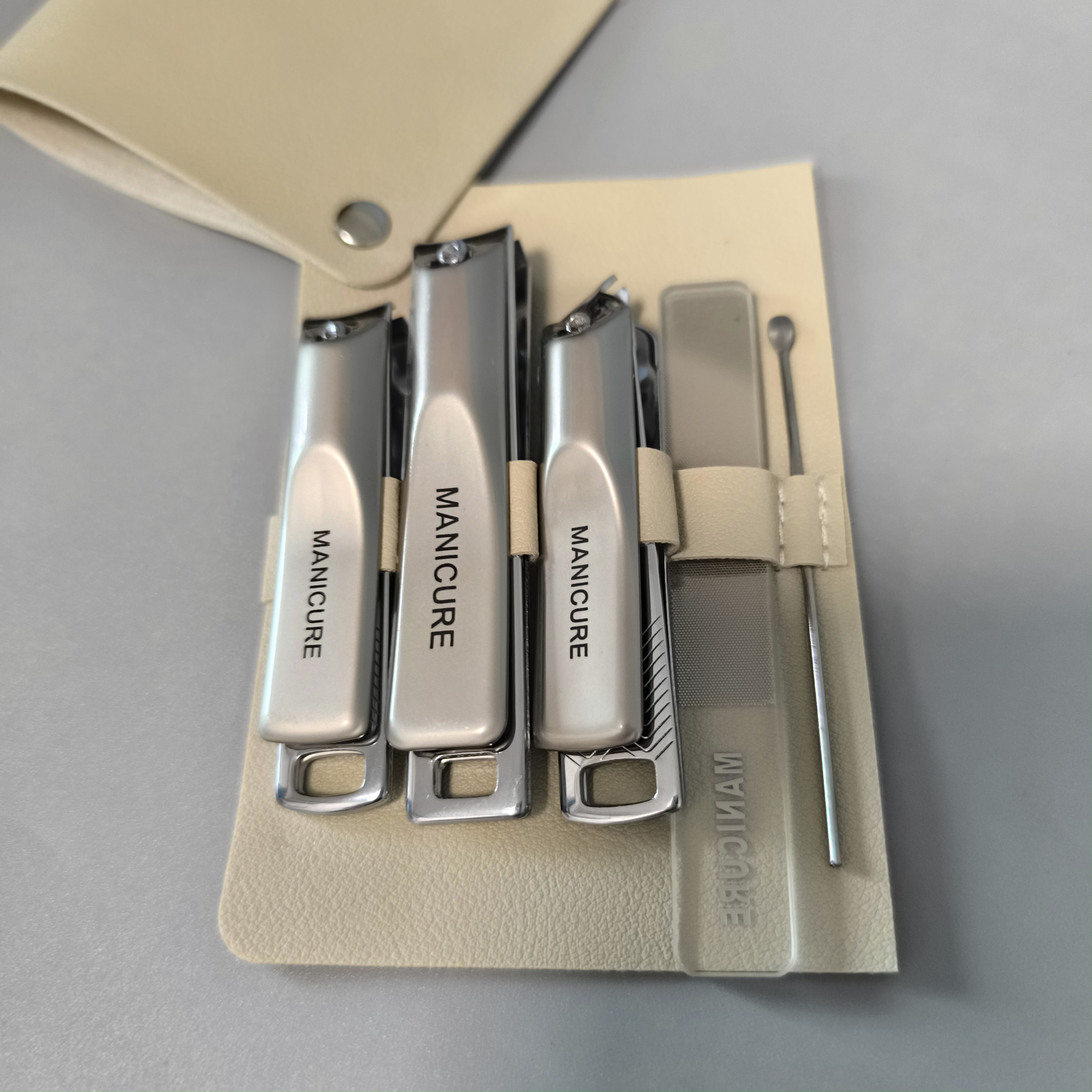 Portable 5-in-1 Manicure Set with Leather Case