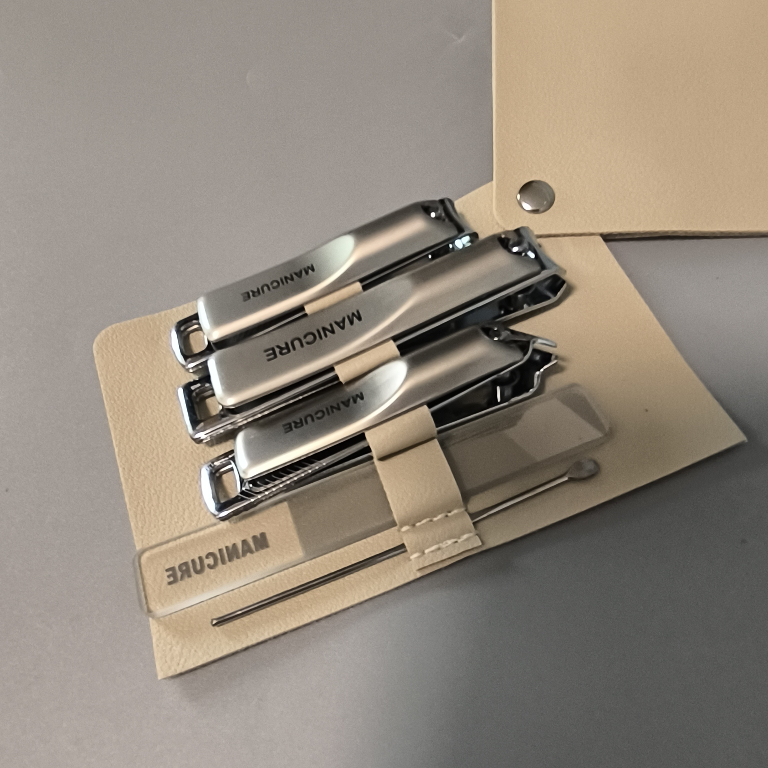 Portable 5-in-1 Manicure Set with Leather Case
